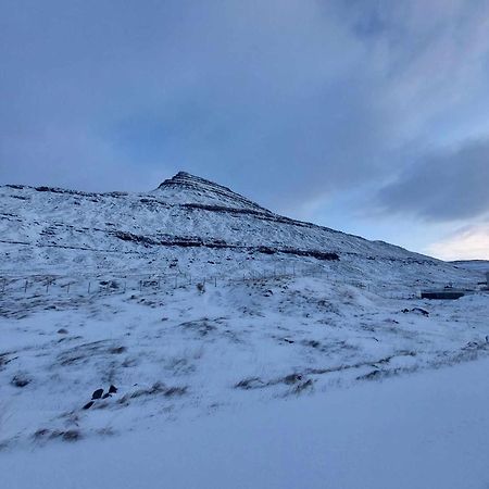Fjord Guesthouse Funningsfjordur المظهر الخارجي الصورة