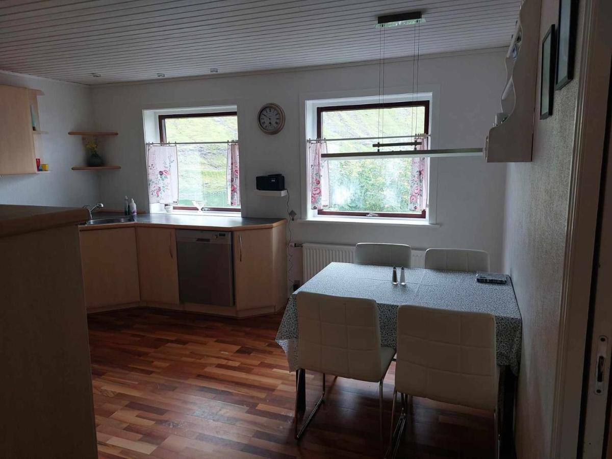 Fjord Guesthouse Funningsfjordur المظهر الخارجي الصورة