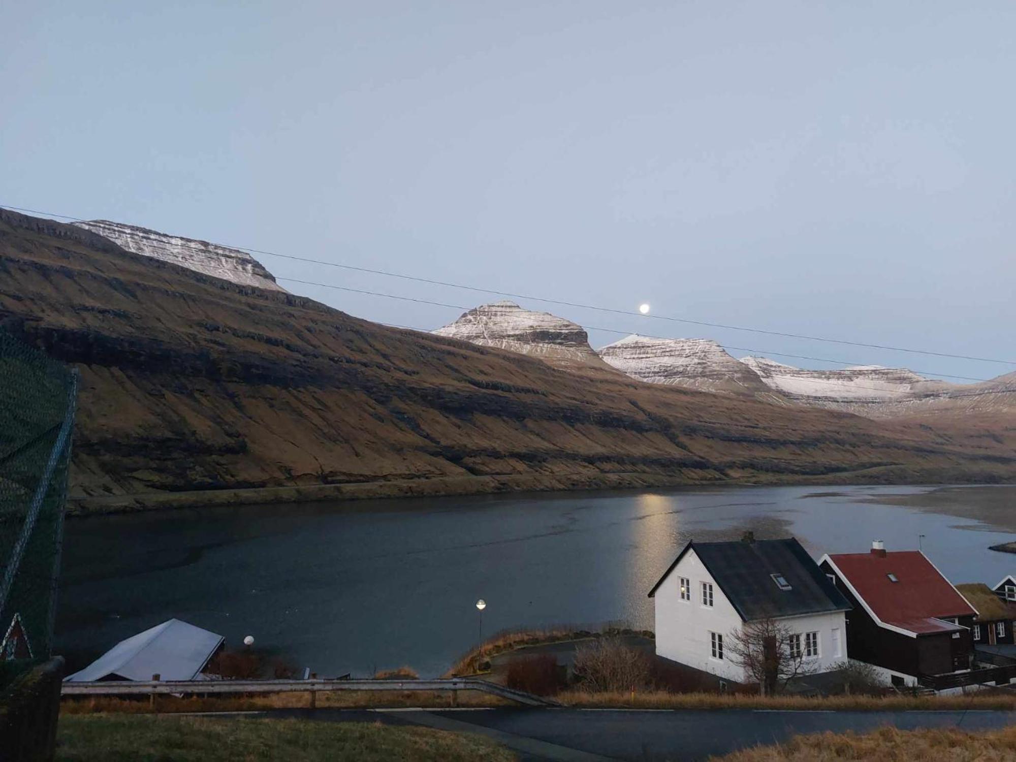Fjord Guesthouse Funningsfjordur المظهر الخارجي الصورة